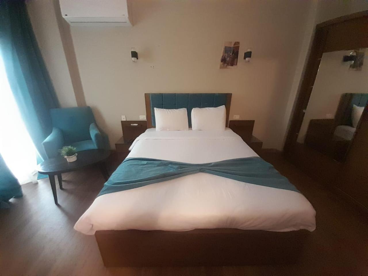 Kafret el-Gabal Pyramids Oasis Hotel מראה חיצוני תמונה
