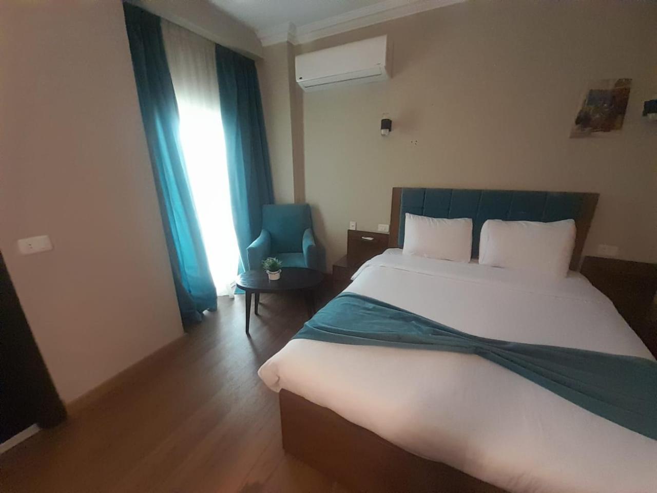 Kafret el-Gabal Pyramids Oasis Hotel מראה חיצוני תמונה