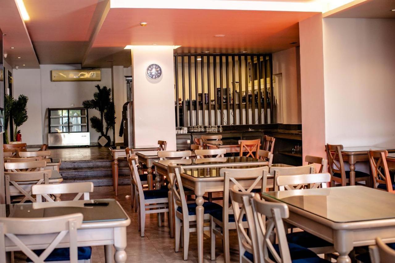 Kafret el-Gabal Pyramids Oasis Hotel מראה חיצוני תמונה