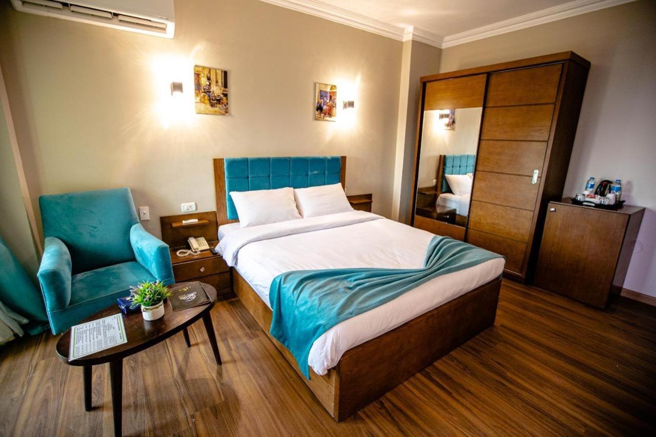 Kafret el-Gabal Pyramids Oasis Hotel מראה חיצוני תמונה